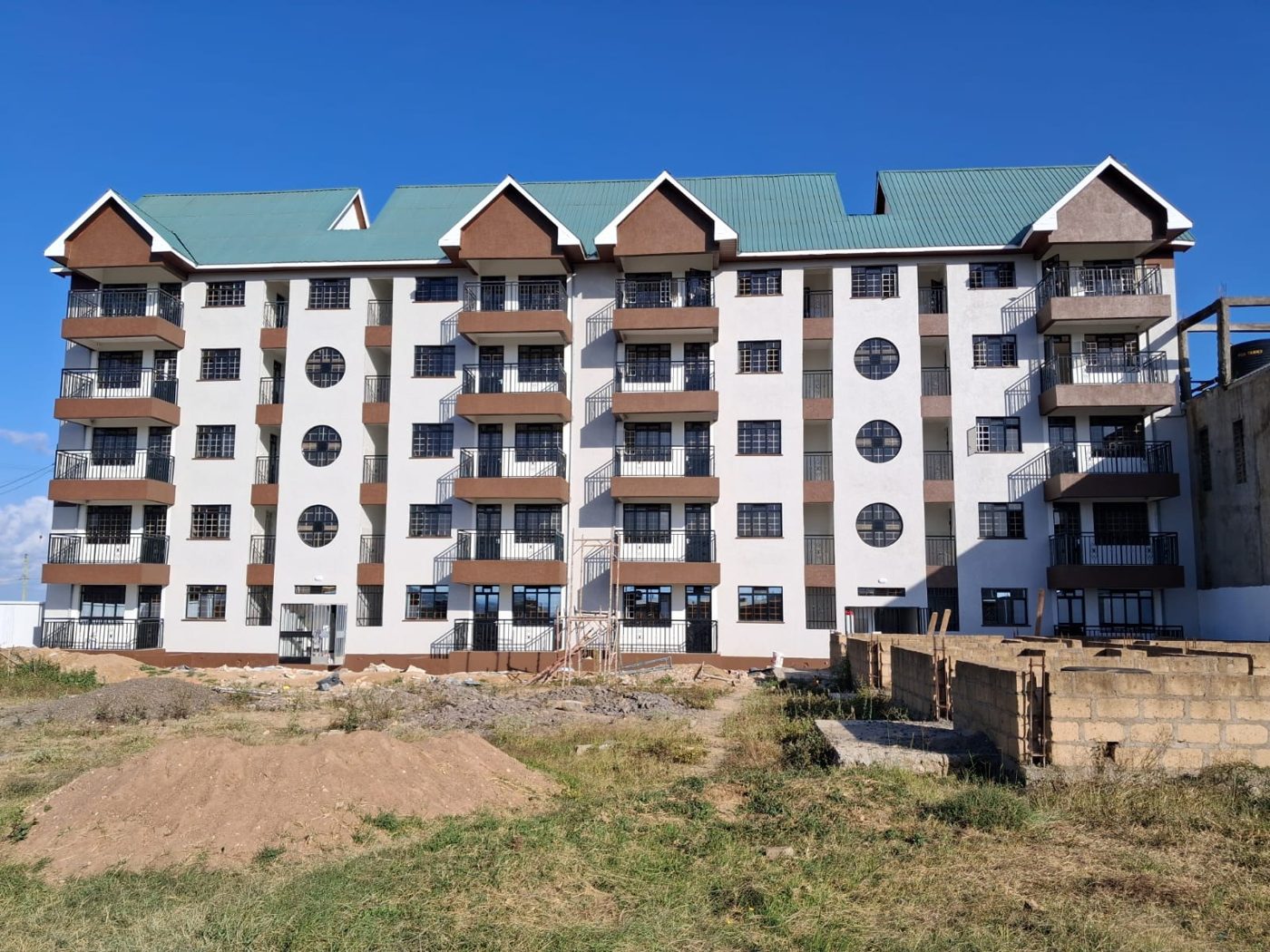 Green-roof apartment block